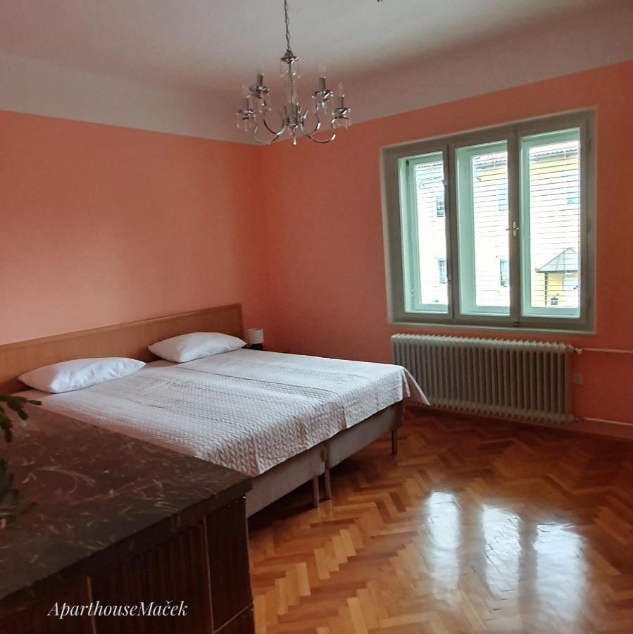 Апартаменты Aparthouse Macek Любляна Экстерьер фото